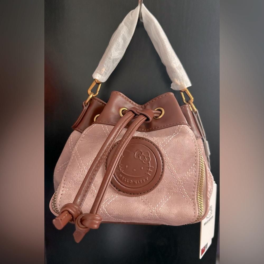 Hello Kitty Bucket Bag